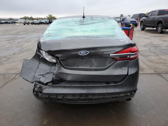 3FA6P0H72JR182248 - 2018 FORD FUSION SE GRAY photo 6