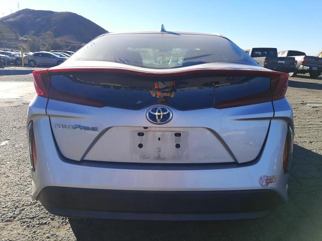 JTDKARFP8H3053179 - 2017 TOYOTA PRIUS PRIM 银色 照片 6