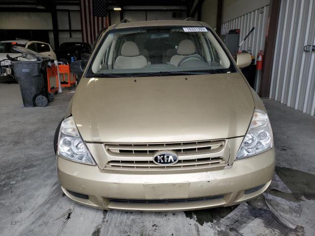 KNDMG4C32A6356832 - 2010 KIA SEDONA LX GOLD photo 5