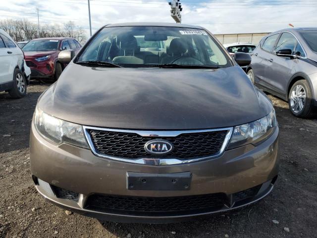 KNAFU4A23D5702163 - 2013 KIA FORTE EX BROWN photo 5