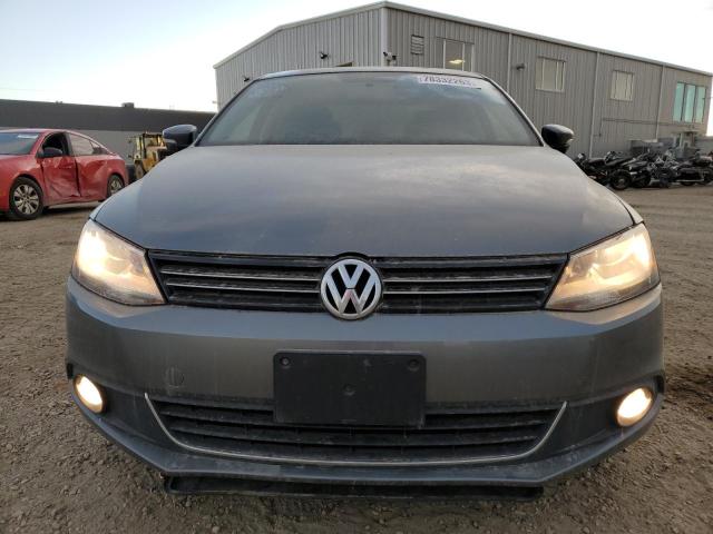 3VWLX7AJ2DM399812 - 2013 VOLKSWAGEN JETTA SEL GRAY photo 5