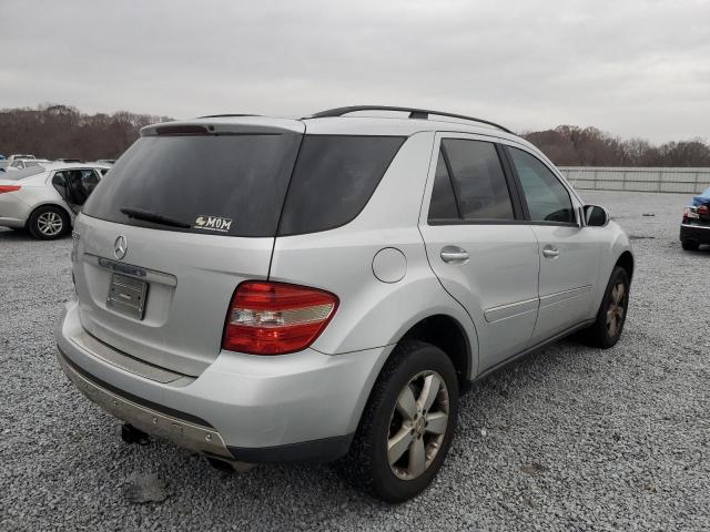 4JGBB75E16A067222 - 2006 MERCEDES-BENZ ML 500 SILVER photo 3