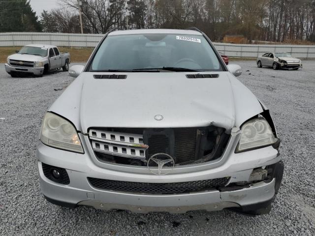 4JGBB75E16A067222 - 2006 MERCEDES-BENZ ML 500 SILVER photo 5