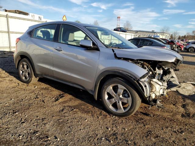 3CZRU5H31JM713019 - 2018 HONDA HR-V LX GRAY photo 4