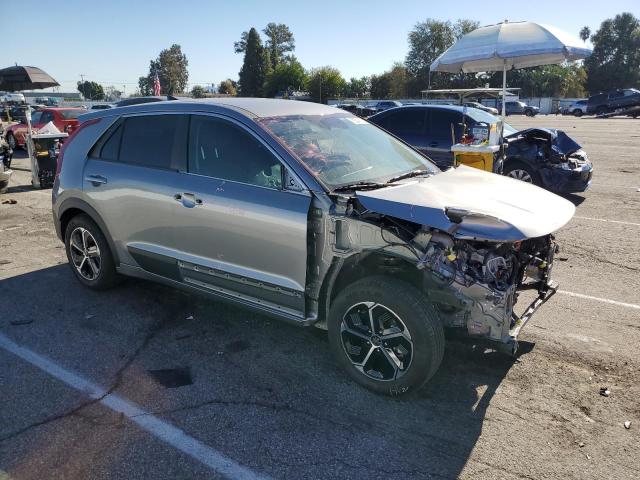 KNDCP3LE6P5070018 - 2023 KIA NIRO LX GRAY photo 4