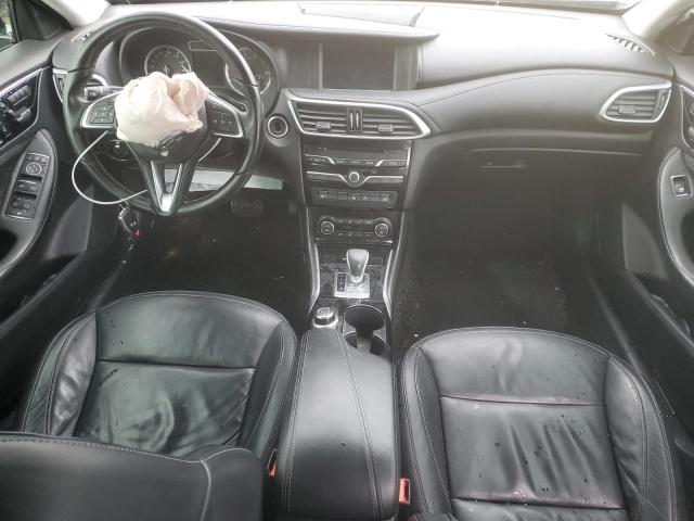 SJKCH5CP6JA057694 - 2018 INFINITI QX30 BASE Schwarz Foto 8