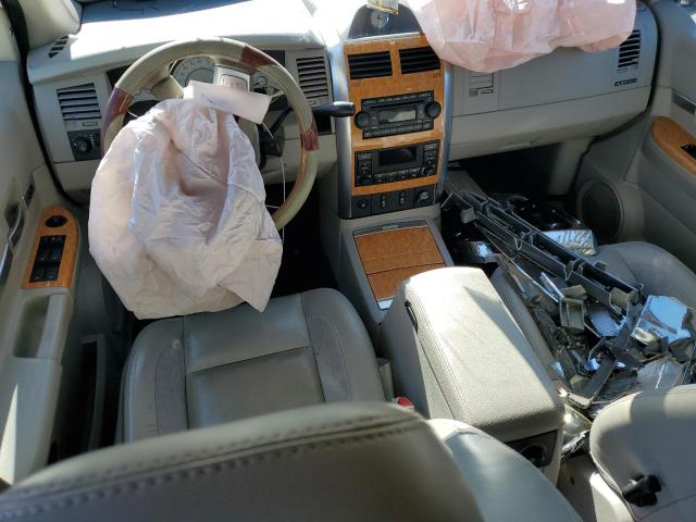 1A8HX58237F572441 - 2007 CHRYSLER ASPEN LIMITED BEIGE photo 8