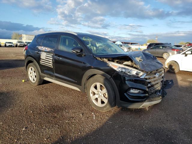 KM8J33A2XJU620180 - 2018 HYUNDAI TUCSON VALUE BLACK photo 4