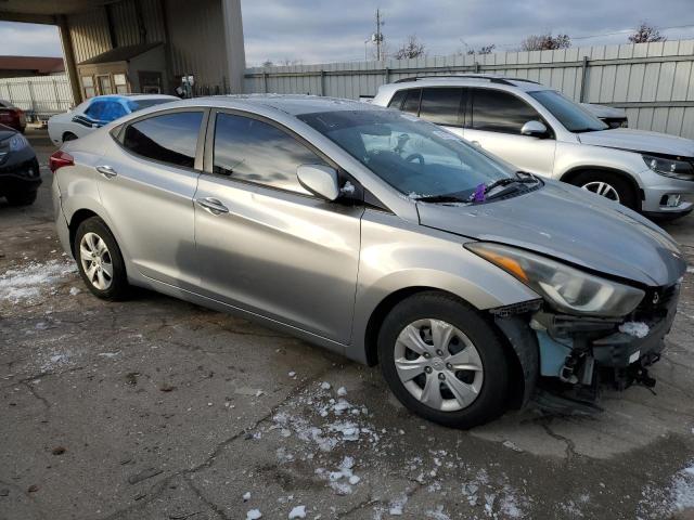 5NPDH4AE9GH774286 - 2016 HYUNDAI ELANTRA SE SILVER photo 4