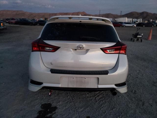 JTNKARJE5GJ506413 - 2016 TOYOTA SCION IM WHITE photo 6