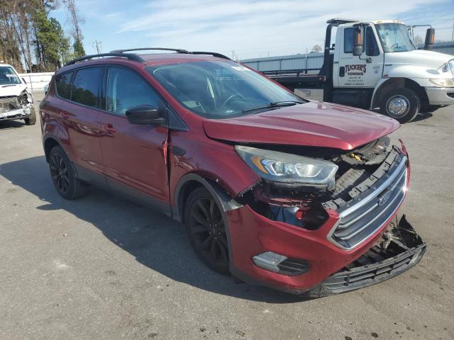 1FMCU0GD8HUA08745 - 2017 FORD ESCAPE SE RED photo 4