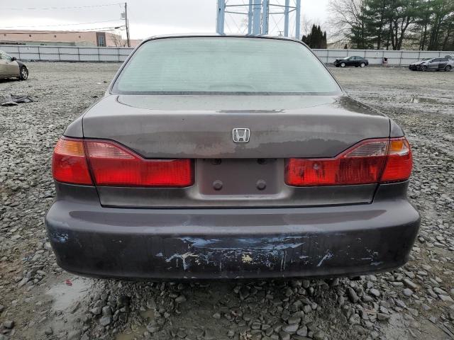 1HGCG5641WA148663 - 1998 HONDA ACCORD LX GRAY photo 6