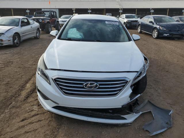 5NPE24AFXFH198737 - 2015 HYUNDAI SONATA SE WHITE photo 5