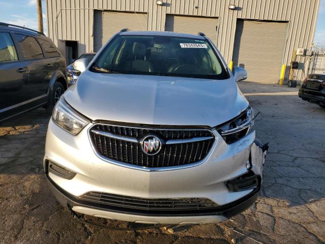 KL4CJASB8JB517805 - 2018 BUICK ENCORE PREFERRED SILVER photo 5