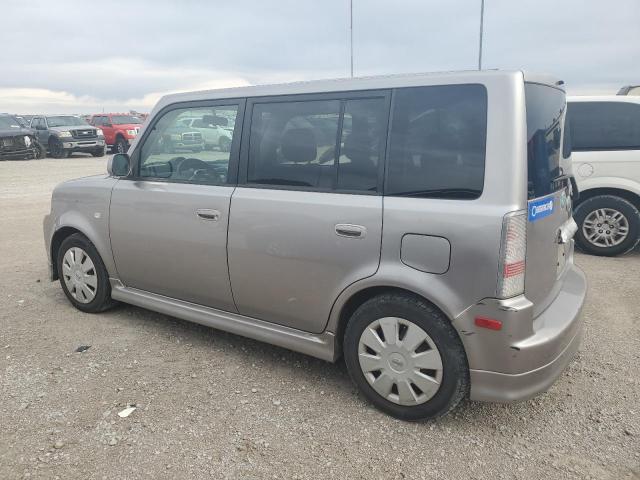 JTLKT324464062654 - 2006 TOYOTA SCION XB SILVER photo 2