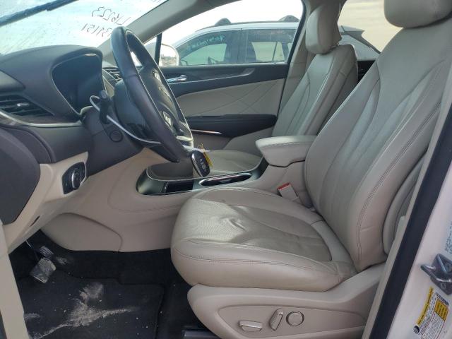 5LMCJ3D98KUL16223 - 2019 LINCOLN MKC RESERVE WHITE photo 7