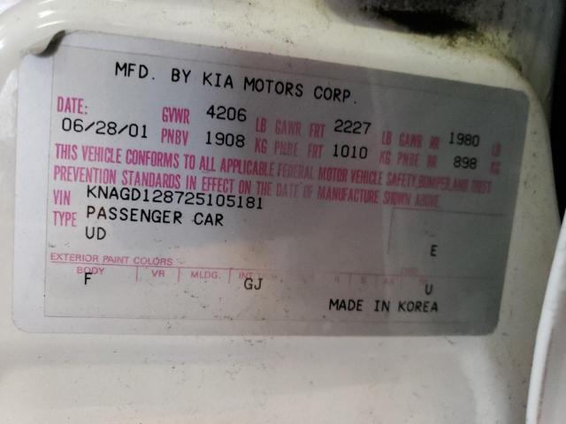 KNAGD128725105181 - 2002 KIA OPTIMA MAGENTIS WHITE photo 12