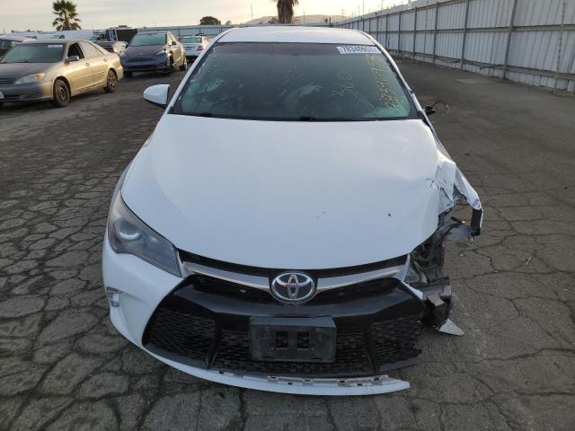 4T1BF1FK1HU762405 - 2017 TOYOTA CAMRY LE WHITE photo 5