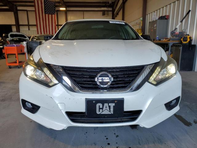 1N4AL3AP9HC271275 - 2017 NISSAN ALTIMA 2.5 WHITE photo 5