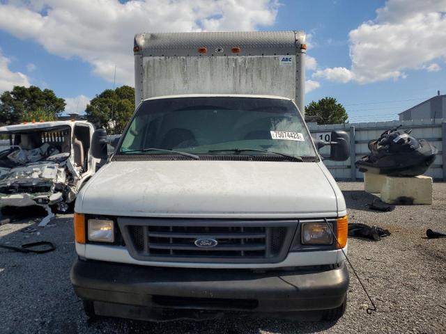 1FDSE35P56HB31562 - 2006 FORD ECONOLINE E350 SUPER DUTY CUTAWAY VAN WHITE photo 5