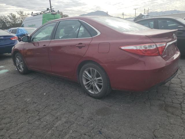 4T1BF1FKXFU875167 - 2015 TOYOTA CAMRY LE RED photo 2