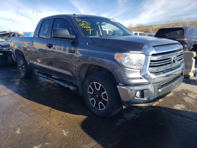 5TFUW5F17HX608694 - 2017 TOYOTA TUNDRA DOUBLE CAB SR/SR5 GRAY photo 4
