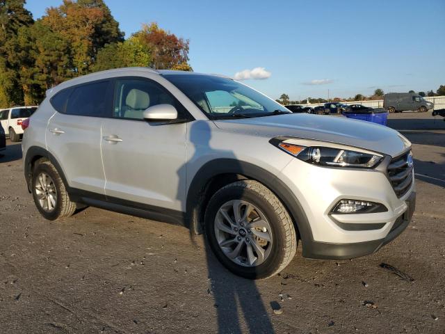 KM8J3CA46GU059941 - 2016 HYUNDAI TUCSON LIMITED SILVER photo 4