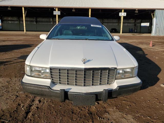 1GEFH90PXTR704458 - 1996 CADILLAC COMMERCIAL WHITE photo 5