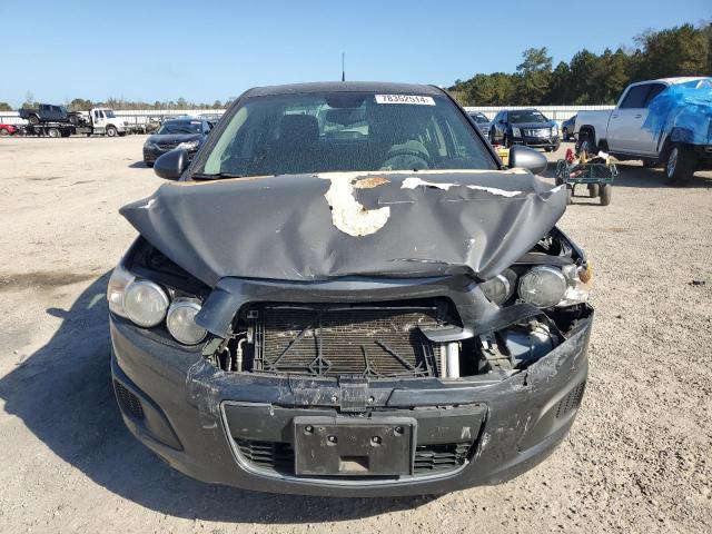 1G1JA5SH6D4144144 - 2013 CHEVROLET SONIC LS GRAY photo 5