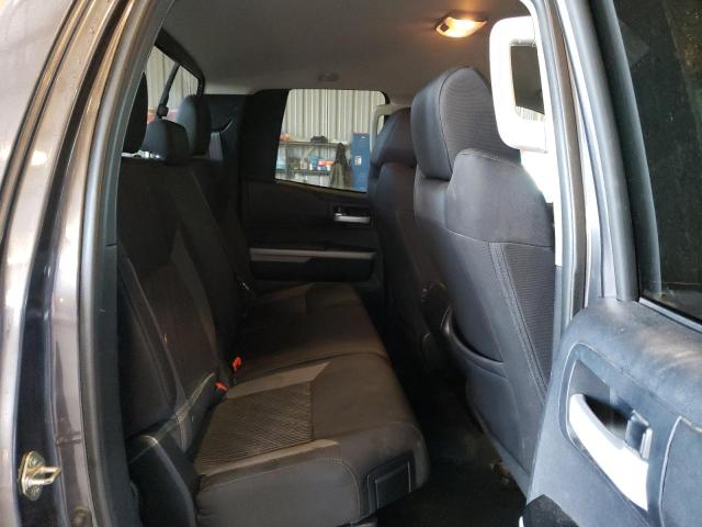 5TFUW5F12GX547317 - 2016 TOYOTA TUNDRA DOUBLE CAB SR/SR5 GRAY photo 10