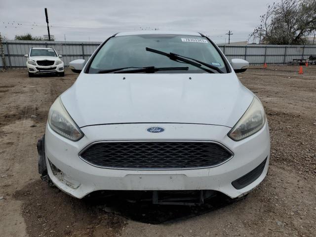 1FADP3F24HL284143 - 2017 FORD FOCUS SE WHITE photo 5