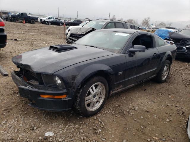 1ZVHT82H555236596 - 2005 FORD MUSTANG GT BLACK photo 1