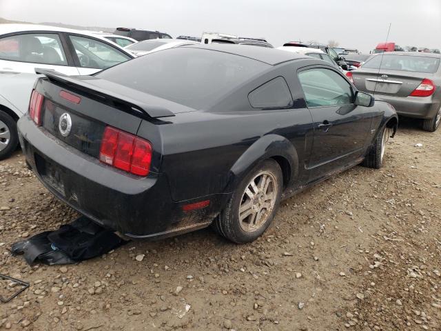 1ZVHT82H555236596 - 2005 FORD MUSTANG GT BLACK photo 3