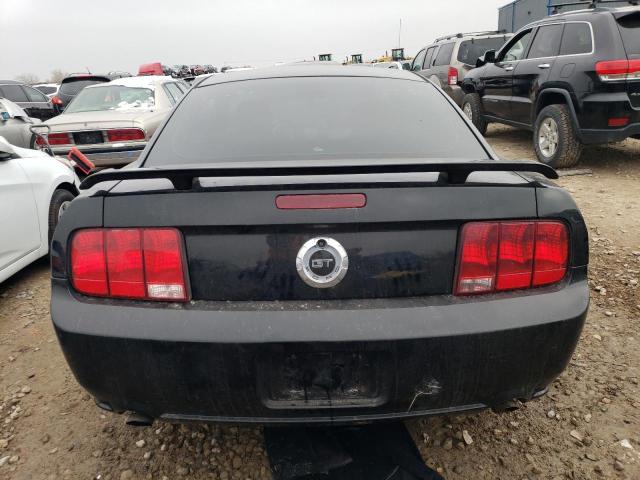 1ZVHT82H555236596 - 2005 FORD MUSTANG GT BLACK photo 6