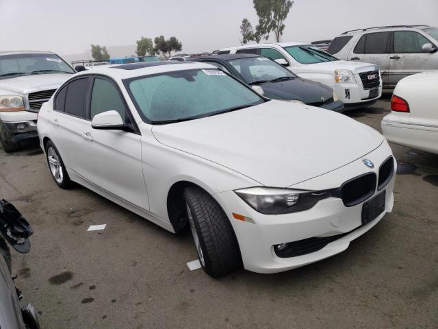 WBA3B1C5XEK131935 - 2014 BMW 3 SERIES I WHITE photo 4