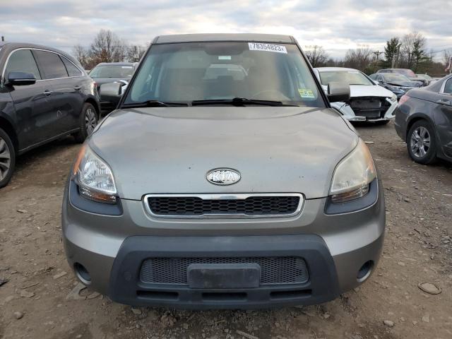 KNDJT2A28A7108379 - 2010 KIA SOUL + GRAY photo 5