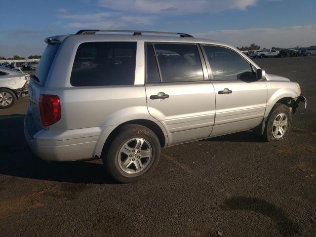 2HKYF18445H524843 - 2005 HONDA PILOT EX SILVER photo 3