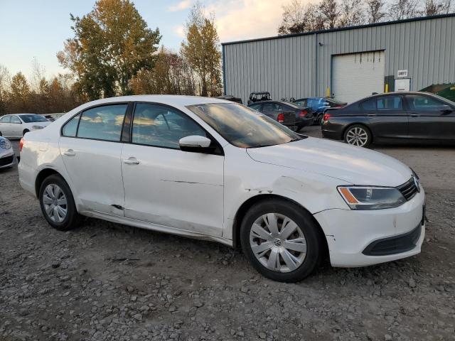 3VWD17AJ5EM364818 - 2014 VOLKSWAGEN JETTA SE WHITE photo 4