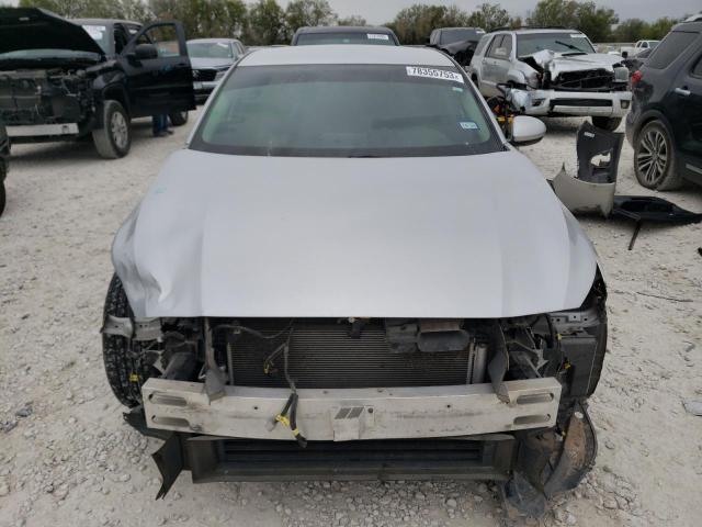 1N4BL4BV1KC243081 - 2019 NISSAN ALTIMA S SILVER photo 5