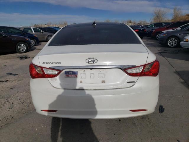 5NPEC4AC4CH387303 - 2012 HYUNDAI SONATA SE WHITE photo 6