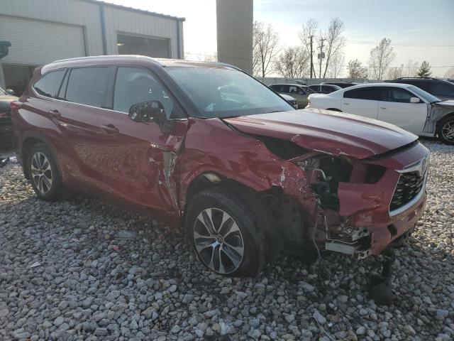 5TDHBRCH3MS537046 - 2021 TOYOTA HIGHLANDER HYBRID XLE RED photo 4