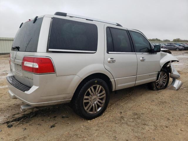 5LMFU27557LJ14119 - 2007 LINCOLN NAVIGATOR 银色 照片 3