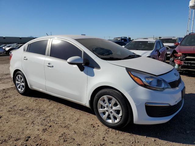 KNADN4A34G6627663 - 2016 KIA RIO EX WHITE photo 4