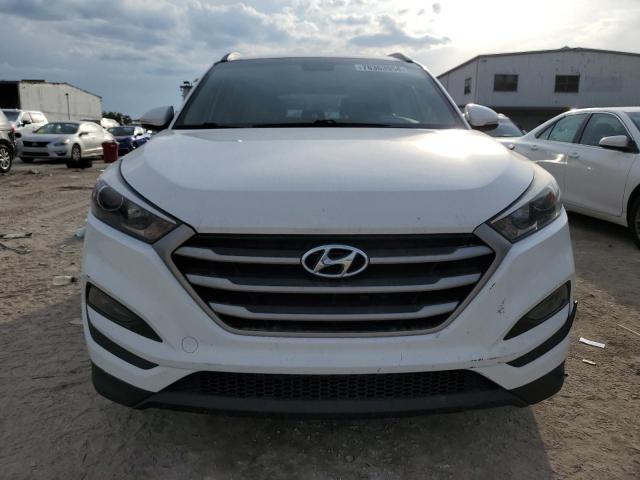 KM8J33A42JU836509 - 2018 HYUNDAI TUCSON SEL WHITE photo 5