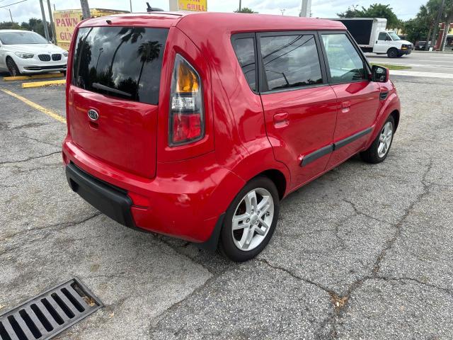 KNDJT2A29A7148566 - 2010 KIA SOUL + RED photo 4