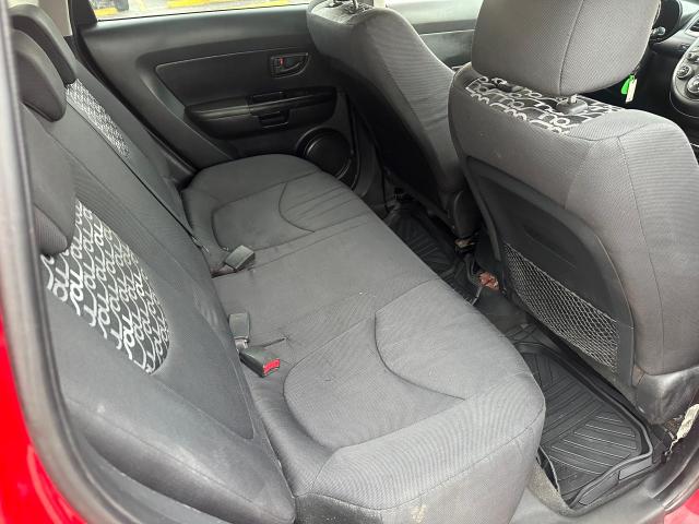 KNDJT2A29A7148566 - 2010 KIA SOUL + RED photo 6