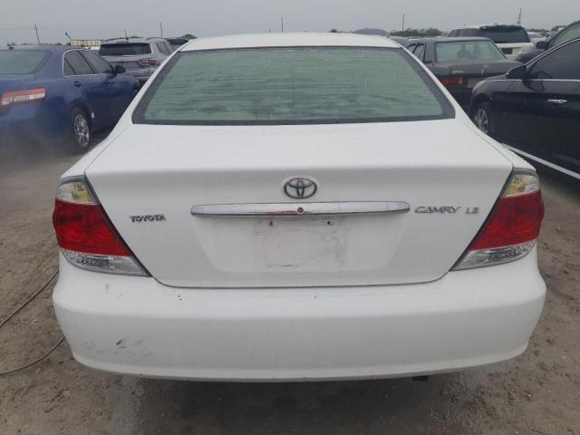 4T1BE32K55U027717 - 2005 TOYOTA CAMRY LE WHITE photo 6