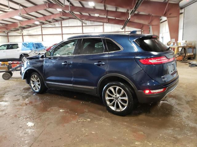 5LMCJ2D97HUL69983 - 2017 LINCOLN MKC SELECT Blau Foto 2