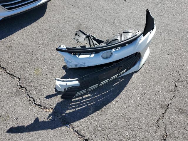 JTKJF5C76GJ017407 - 2016 TOYOTA SCION TC 白色 照片 12