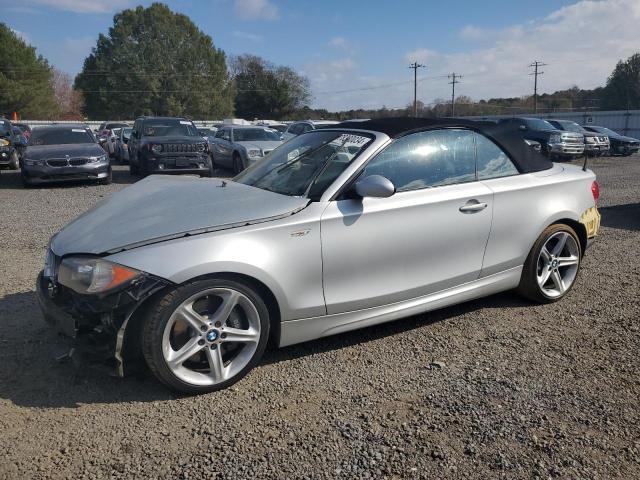 WBAUN93588VF56375 - 2008 BMW 135 I Srebrny zdjęcie 1